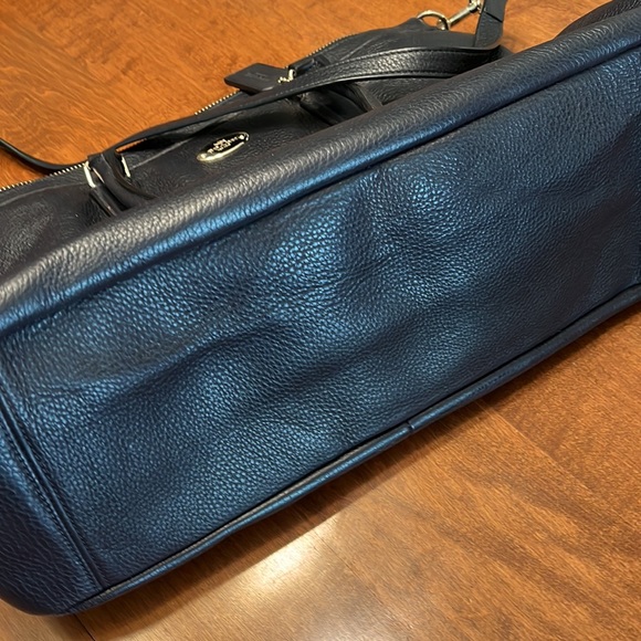 Coach Bag LIKE NEW - Picture 9 of 9